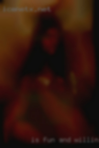 Is fun and willing to try 38843 pussy anything in Fulton.