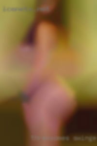 Threesomes swingers and women are hot!